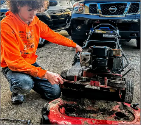 Small Engine Repair Nashville Shop